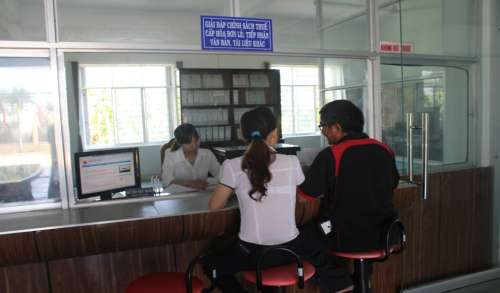 Triển khai dịch vụ nộp thuế điện tử trên địa bàn huyện Duy Xuyên