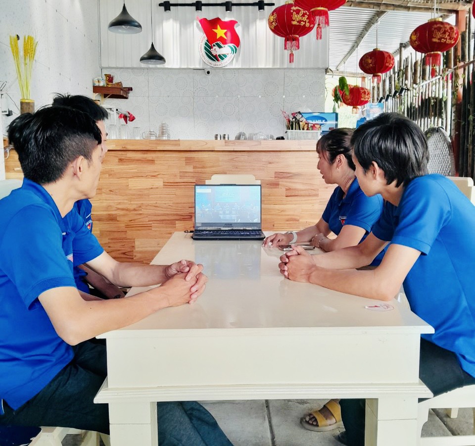 Sáng tạo gây quỹ đoàn kết hợp hỗ trợ thanh niên lập nghiệp